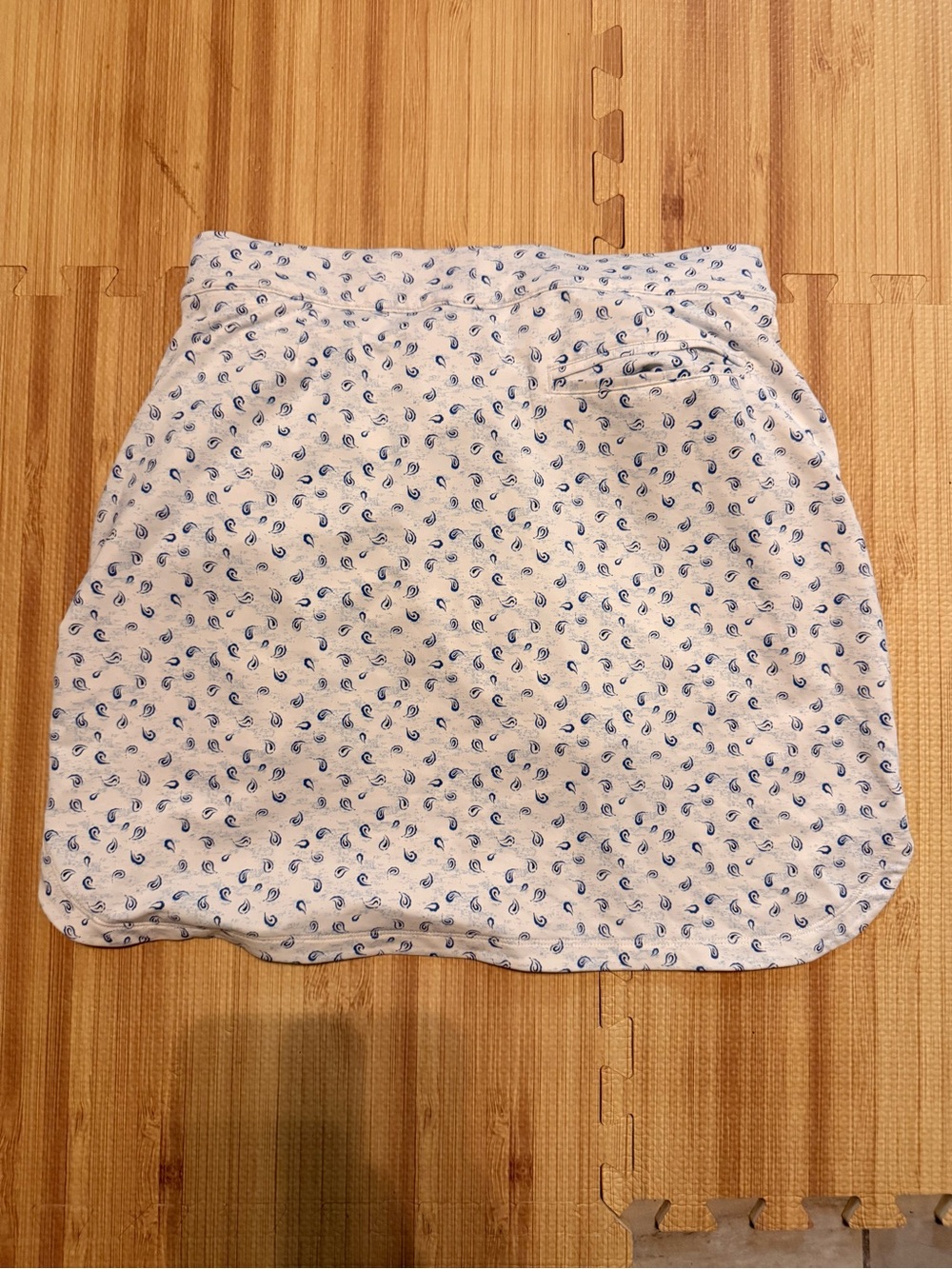 Peter Millar Women's Alice Tossed Paisley Petal Hem Skort Golf Skirt Size M